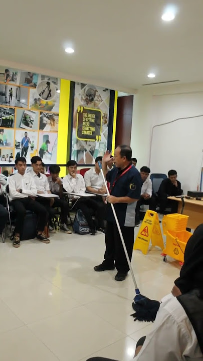 Training Cleaning #shorts #cleaningservice #viralvideo