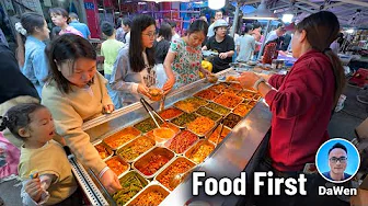 Morning Rush at a Chinese Food Market: From Smoky Fish to Crispy Chinese Pizza in the Heart of Hunan