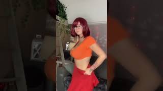 Velma Or Daphne? 