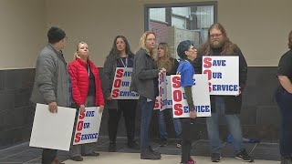 Buffalo letter carriers rally in support of William Street USPS facility