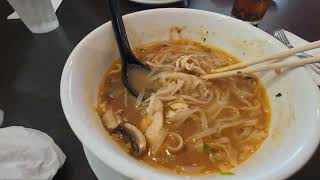 Thai restaurants in America are usually below average but why? 