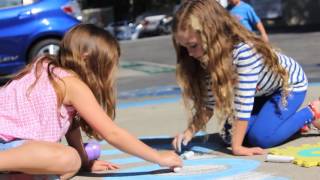 SCV Residents Gather At ‘Chalk The Walk’ To Thank Local Law Enforcement