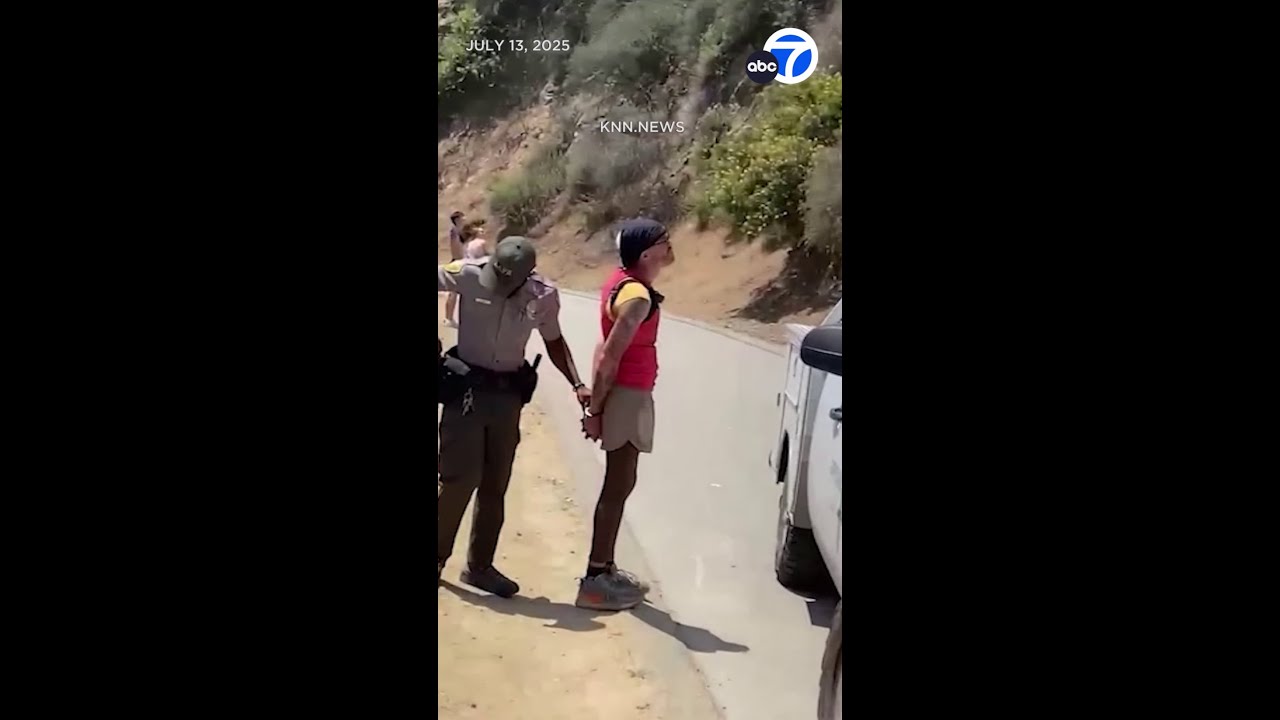 Hikers corner suspect who allegedly lit brush on fire at Runyon Canyon