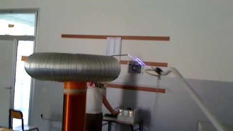 Spark Gap Tesla Coil 3 -- Experiments