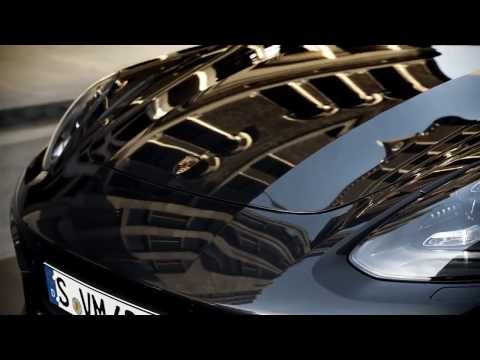The new Panamera Turbo and Panamera 4S in motion