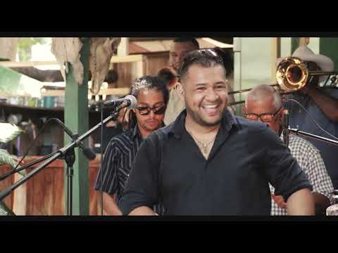 La Conocí en un Baile (Video Oficial) - Marimba Orquesta Los Golobios