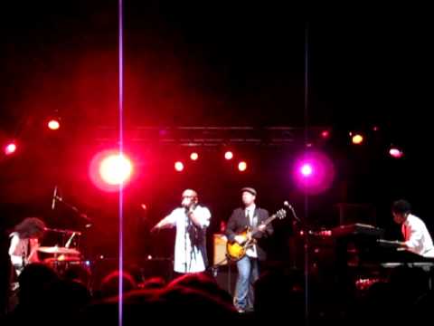 Soulive - "Move On Up" & "Joy & Pain" live at The ...