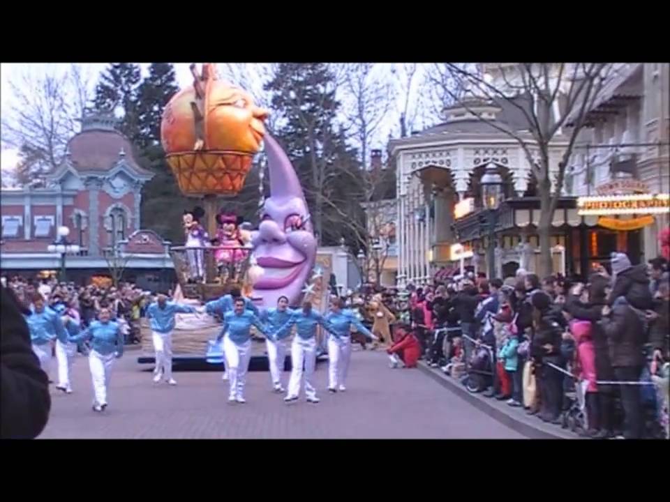 Disneyland Paris - Once Upon A Dream Parade (alternate route) (February 2011)