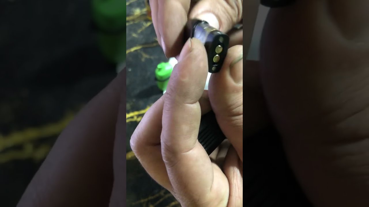 اكتشف السر الخفي وراء تجربة تغيير زيت جهاز الفيب واستعد لاستعادة سحب النفس الرائعة! #الفيب