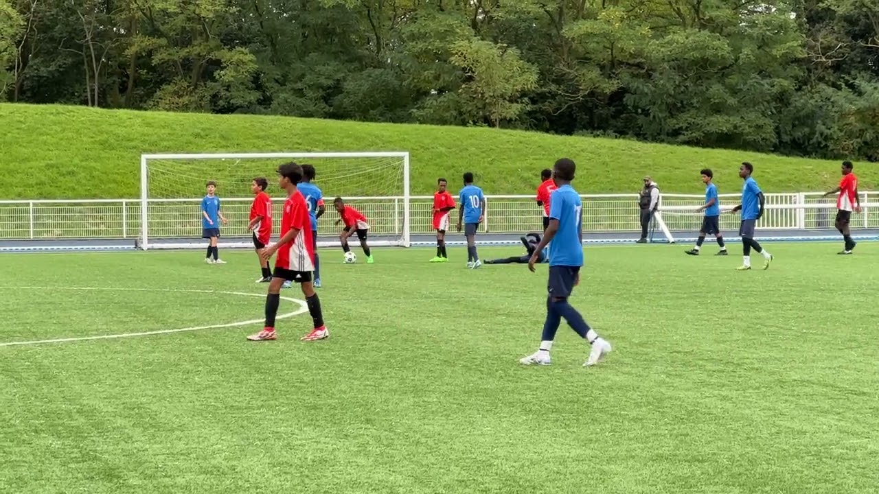 Bagneux - Ris Orangis / U13 (2-0) DEUXIEME  mi-temps. 12 octobre 2024. [Score final 2-7]