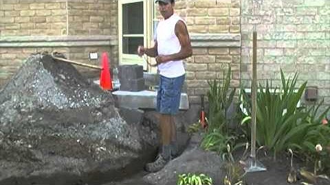 How To Build A Retaining Wall Using Unilock Pisa 2 (Part 1 of 2)