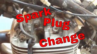 Spark plug change and read! Suzuki s40 2023
