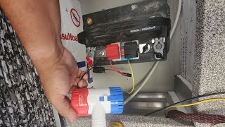 The Easiest & Simplest Way to wire a boat | blue sea systems fuse block install