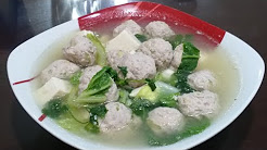 bakso daging babi dengan kuah segar sehat - Playlist 