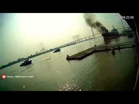 Product tanker SMOOTH SEA 2, explosion, fire, 1 crew missing, Bangkok