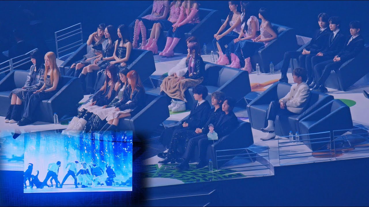 [TXT - INTRO] 르세라핌(LE SSERAFIM),뉴진스(NewJeans),엔하이픈,비오, stacy Reaction@221126 MMA 멜론뮤직어워드 직캠/Fancam