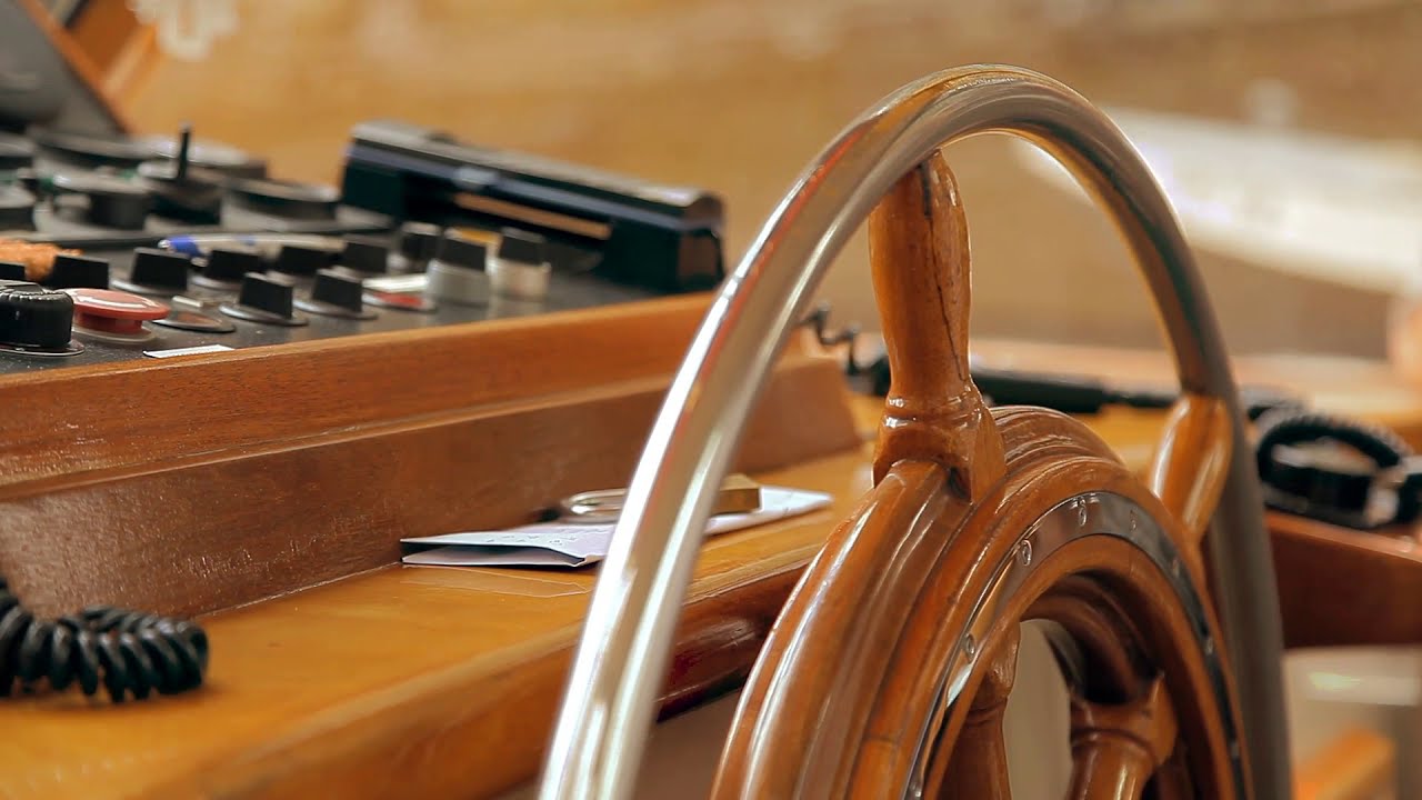 the ships captain controls the ship