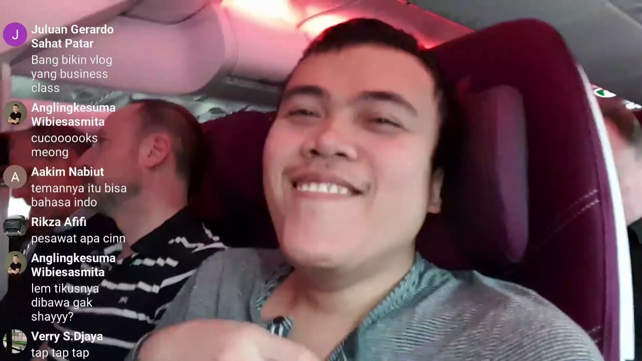 YouTube Live | Boarding Time Qatar Airways QR40 Paris CDG Doha DOH