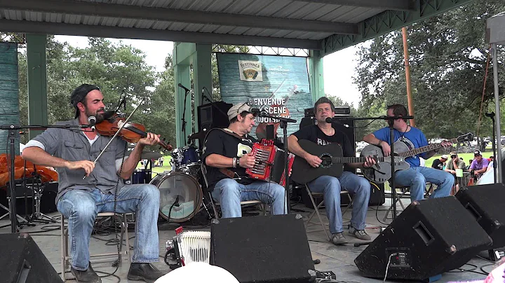 Courtboullion - "Hicks Wagon Wheel Special"