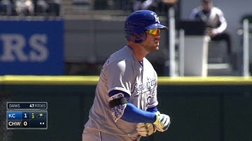 KC@CWS: Moustakas puts Royals on board with a double