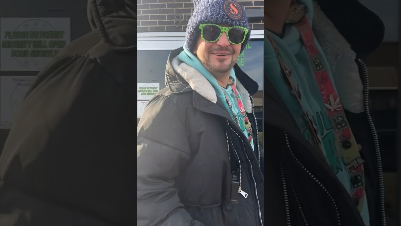 Chicago Italians At A Weed Dispensary - EarthMed