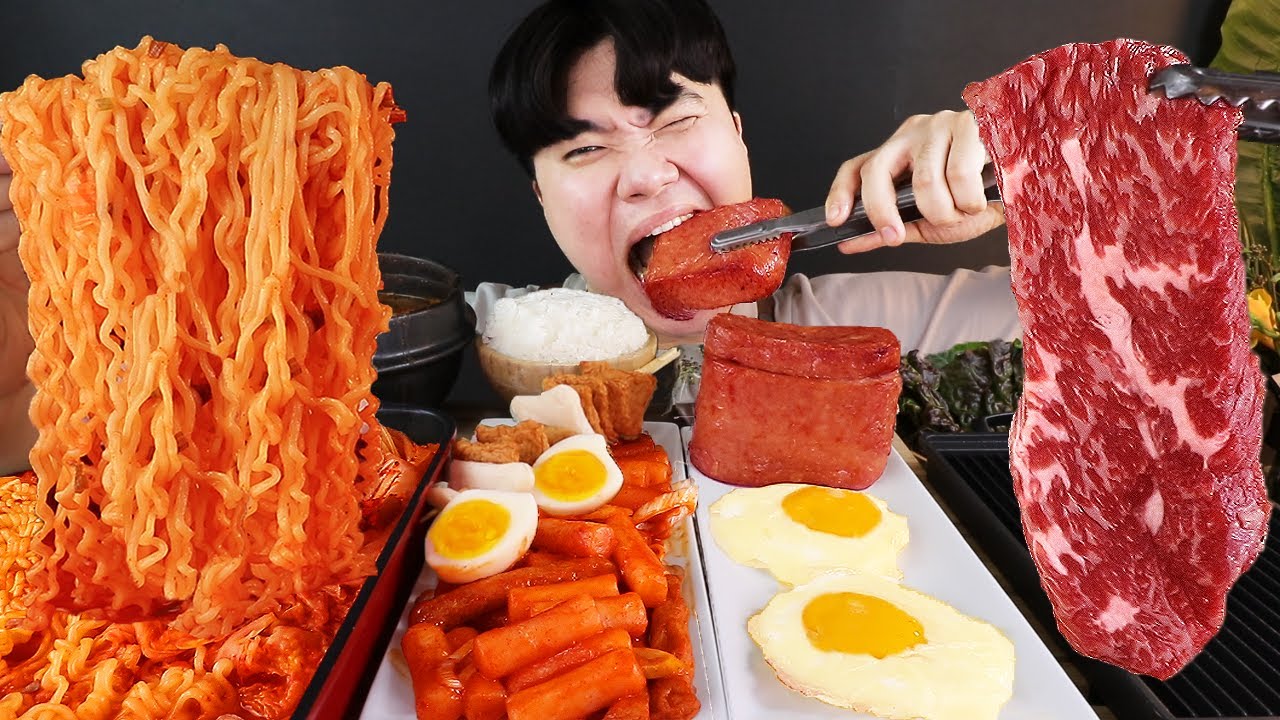 ASMR MUKBANG 열라면 & 스테이크 & 떡볶이 & 치즈 통스팸 FIRE Noodle & STEAK & CHEESE SPAM EATING 