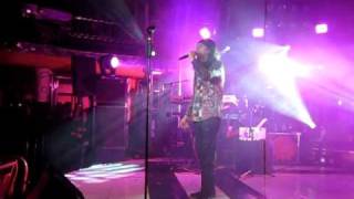 el arrebato en la discoteca estilo (oviedo)