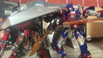 Transformers DOTM | Optimus Prime VS Sentinel Prime Stop Motion Battle