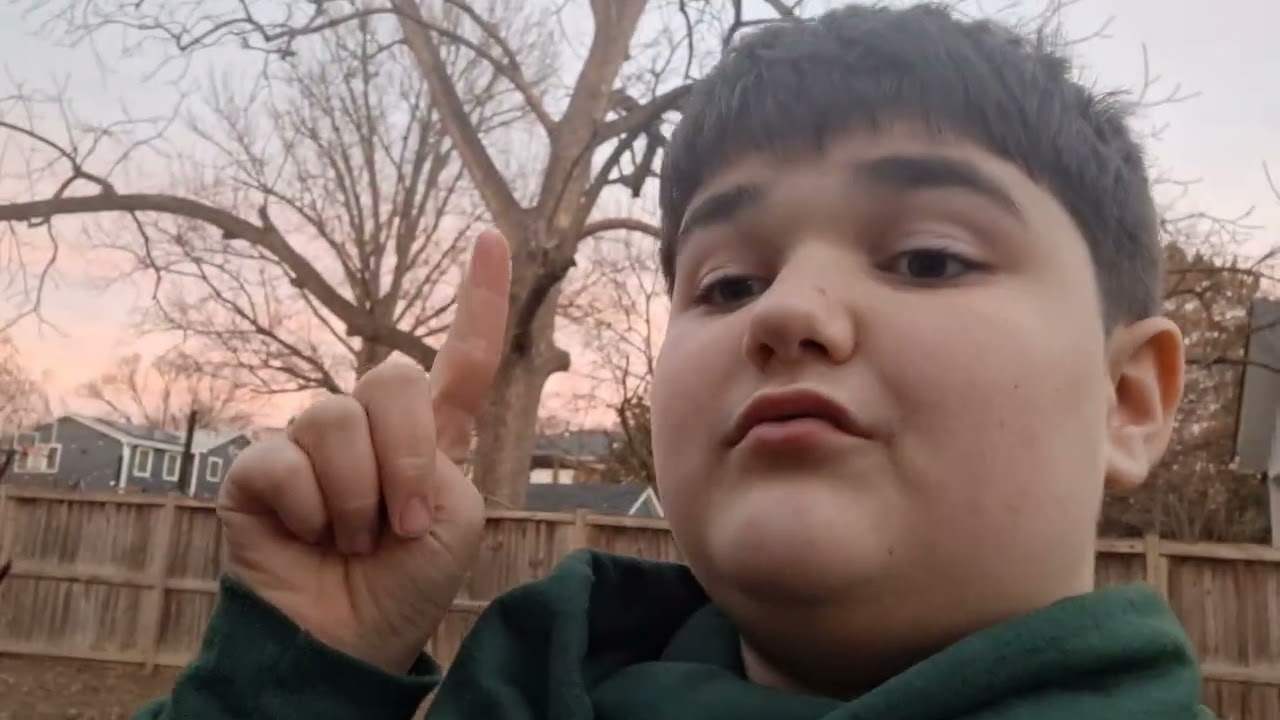 The objects go on vacation 