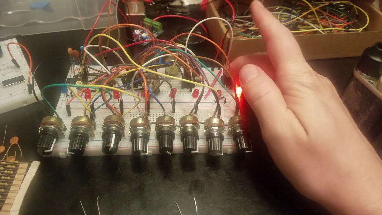 DIY Sequencer CD 40106 CD 4040 CD 4051 - YouTube