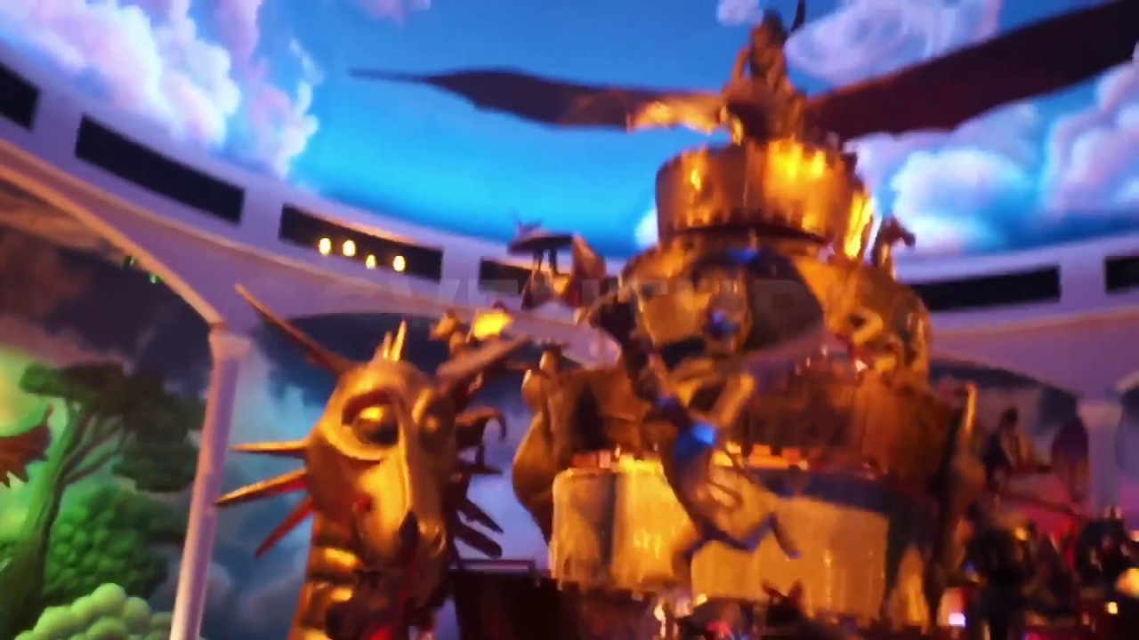 EXPLORING DUBAI- WHATS INSIDE DREAMWORKS - YouTube