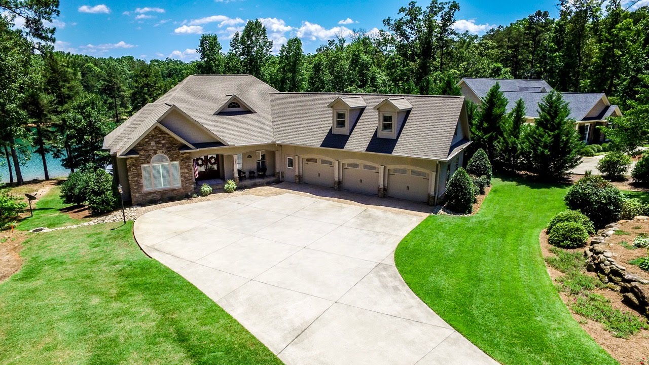 106 Pineridge Pointe Drive Seneca, SC Lake Keowee Greg Amsden Keowee