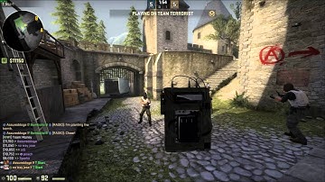 CS:GO - Never seen this kind of glitch before :O
