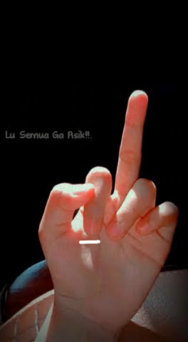 LO SEMUA GA ASIK
