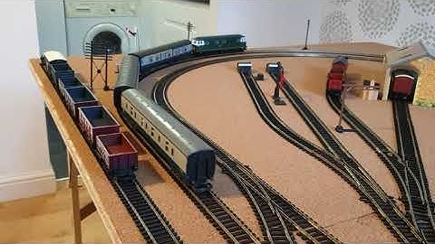 Mainline  j 72  three Mainline  wagons. Hornby Hymek,  three lima coaches