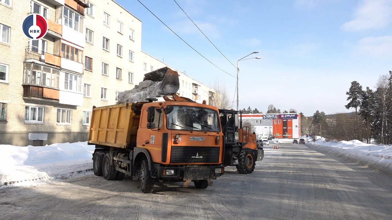 Уборка снега в городе: этапы и приоритеты работы Дорожно-коммунальной службы