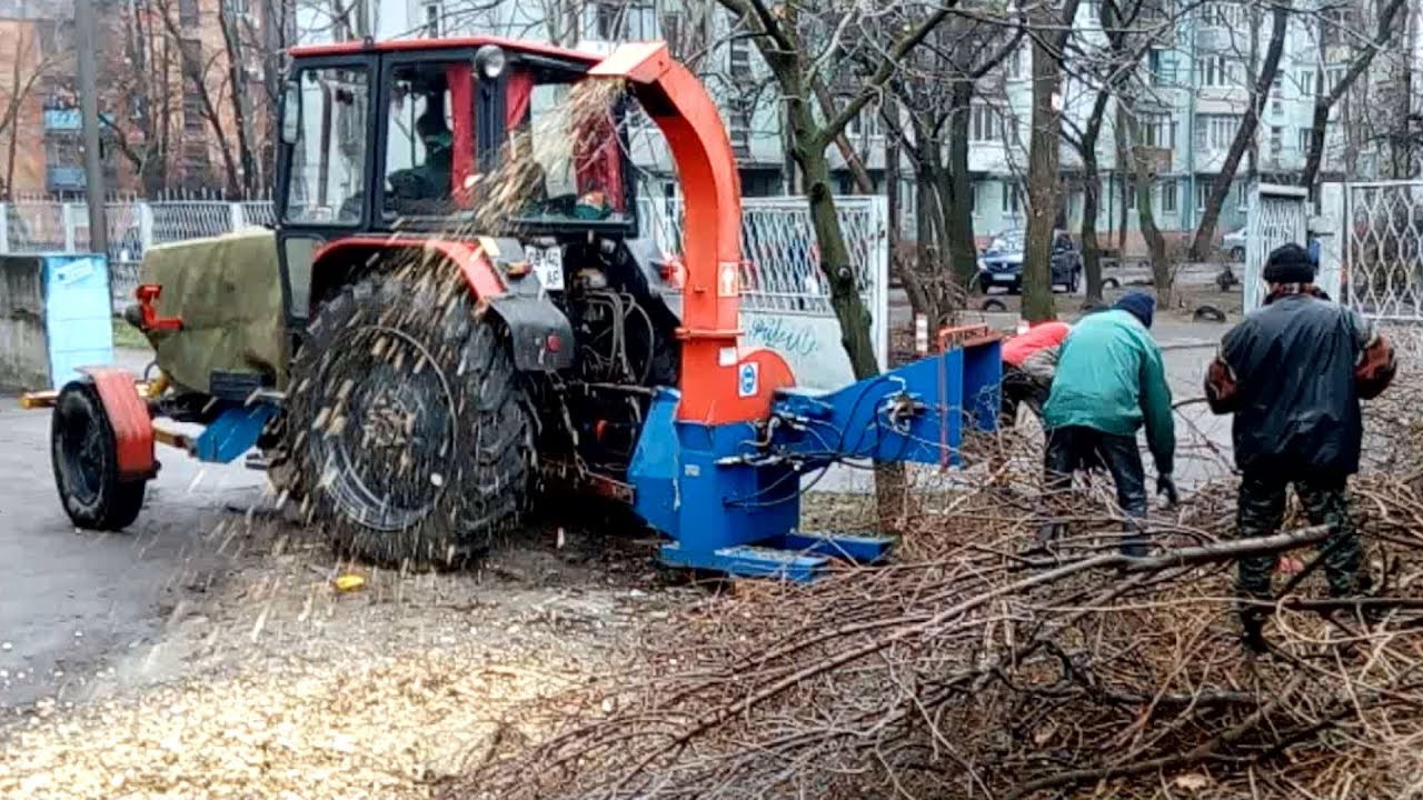 Машина для мульчирования веток