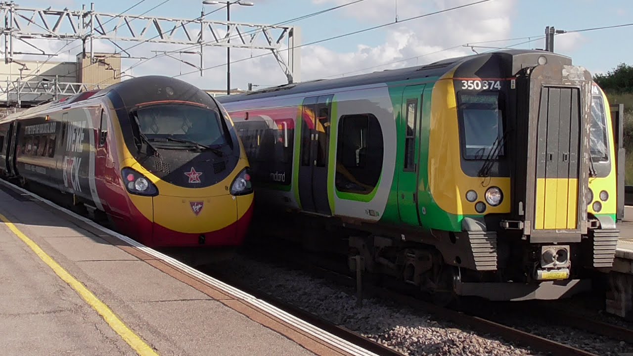 Trains at Milton Keynes Central | 03/08/16