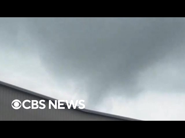 At least 3 killed after tornadoes tear through southeastern U.S.