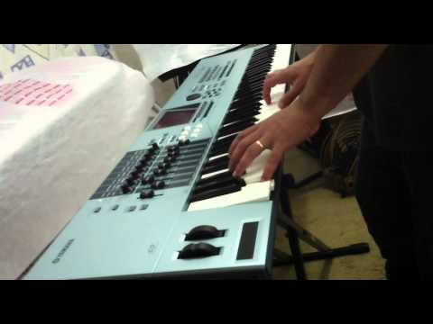 YAMAHA MOTIF XS7 DEMO NA CLASSIC KEYBOARDS