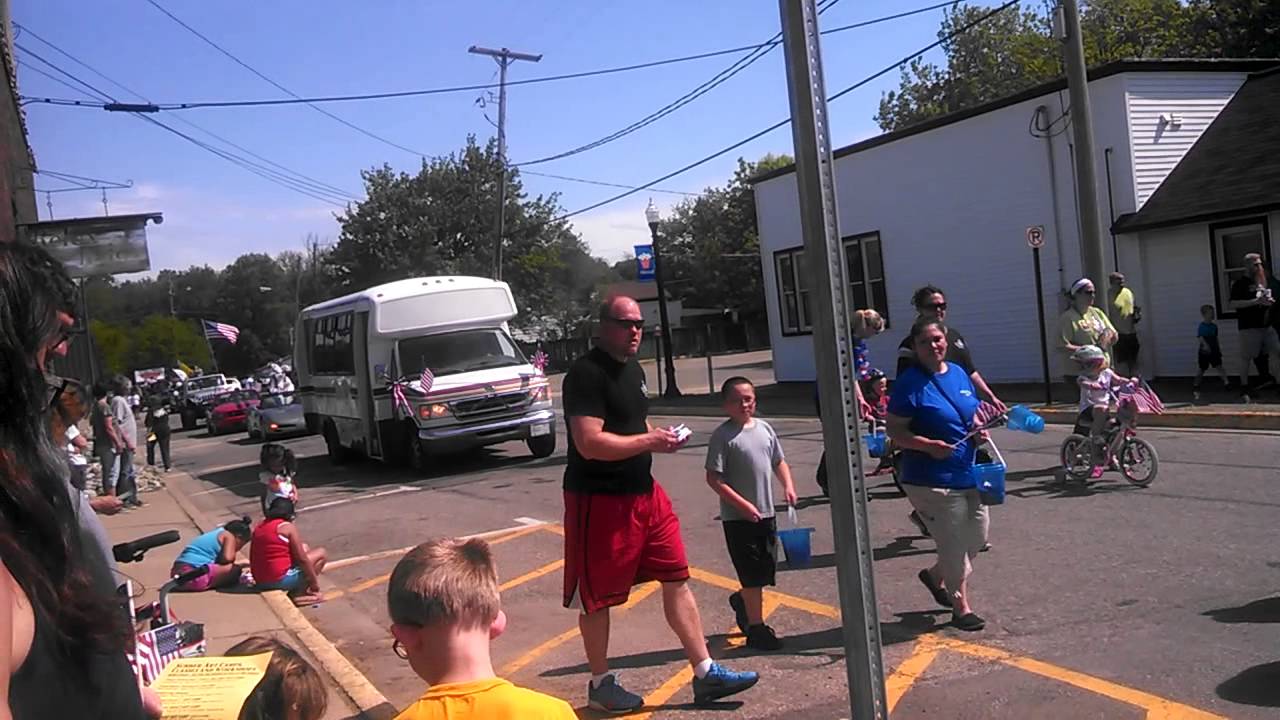Part 1 Memorial Day 2014 Parade Plainwell, Michigan YouTube