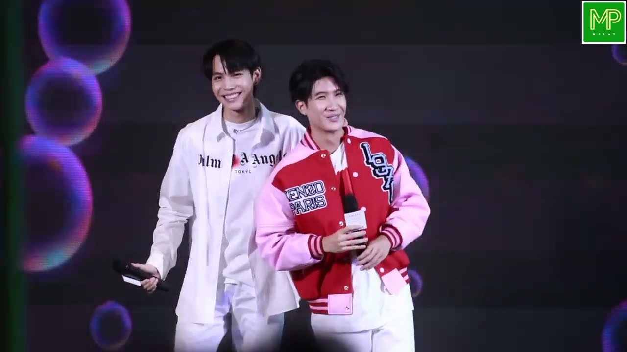 เฟิร์ส ข้าวตัง -โชว์ร้องเพลงในงาน     Exclusive Meeting ฉลอง 75ปี เซ็นทรัล