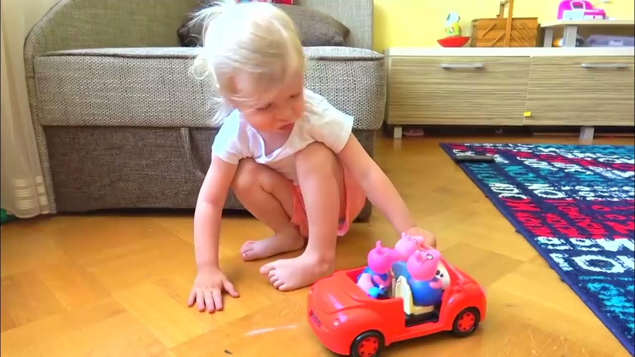 Покажи видео про софунью шалунью. Включи софунью шалунью видео. 24 часа во дворе канал софунья шалунья. Софунья шалунья бассейн. Включи софунью шалунью видео.