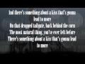 Kip Moore - Somethin 'bout a truck Lyrics