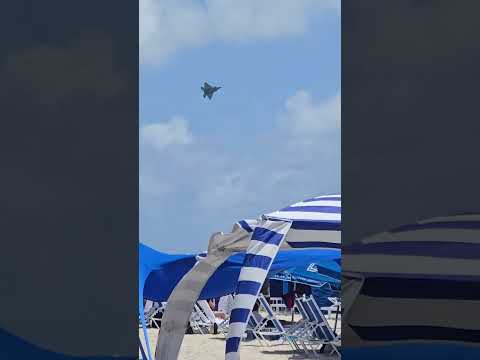 Hyudai air and sea show at Miami beach 2026 5th street part 1. Memorial Day airshow 