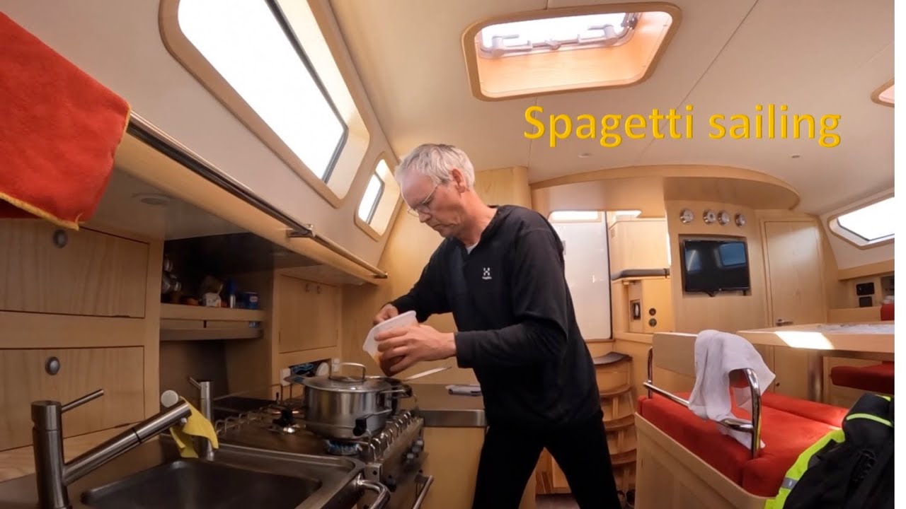 Bolognese sailing the Norwegian Sea Ep 26