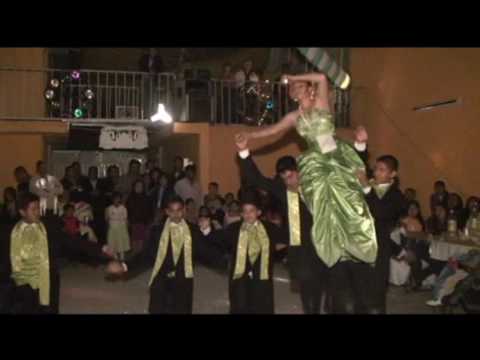 MIS QUINCE AOS LAURA JANETTE