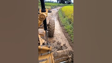 Grader work in road #youtubeshorts #shortvideo #ytshorts #grader #work