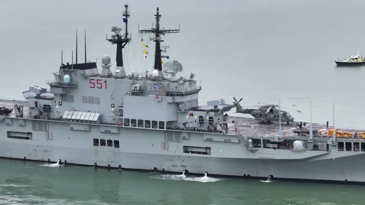 L’Italia cede la portaerei Garibaldi all’Indonesia