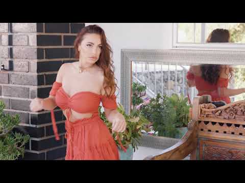 Behind The Scenes with Abigail Mac